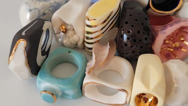 Escultura en Porcelana: Anillos