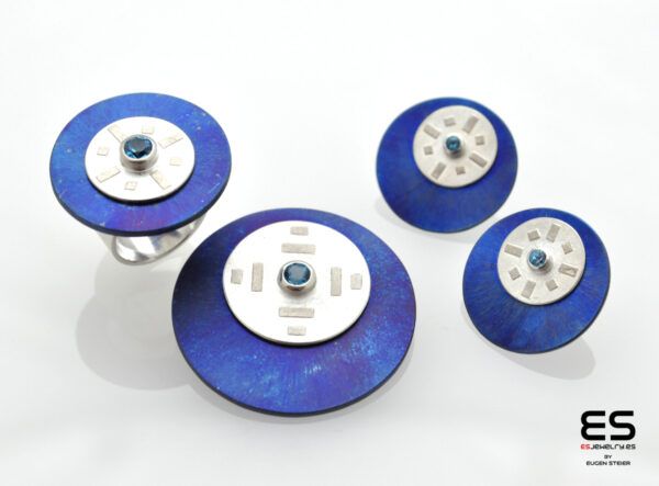 Collection_Titan_Blue_Dark_blue_ESJewelry_web Titanio - Joyería contemporánea artesanal