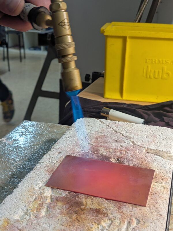 Clases trimestrales: Metal y Soldadura