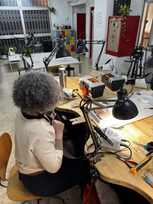 Clases trimestrales: Técnicas de joyería
